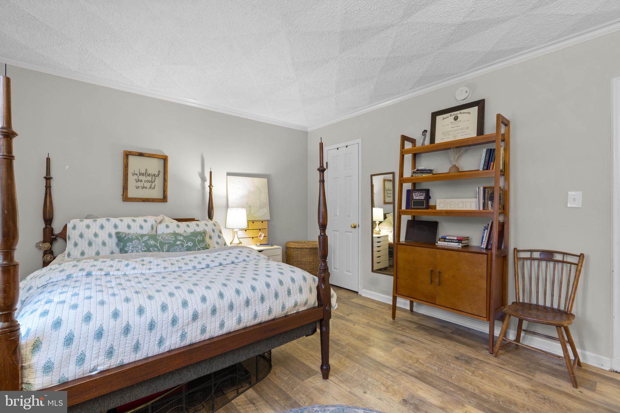 10077 Windstream Drive, Unit 4 Columbia, MD 21044 - Photo 33 of 59 2nd bedroom with laminate floors