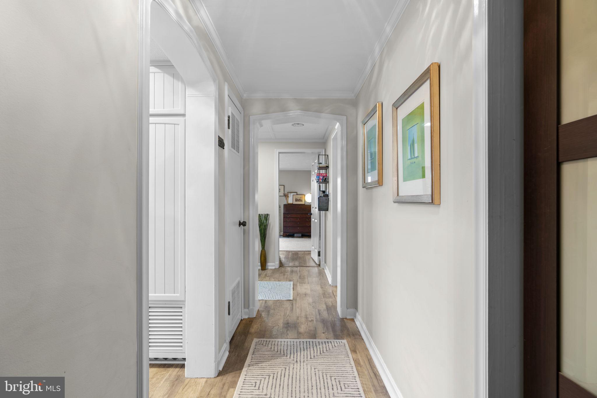 10077 Windstream Drive, Unit 4 Columbia, MD 21044 - Photo 5 of 59 Entry with beautiful architectural trim