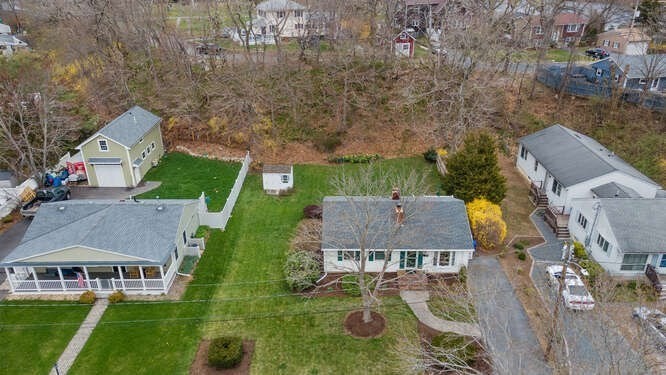 6 Ronna Road Gloucester, MA 01930 - Photo 3 of 40 Gallery Image 3