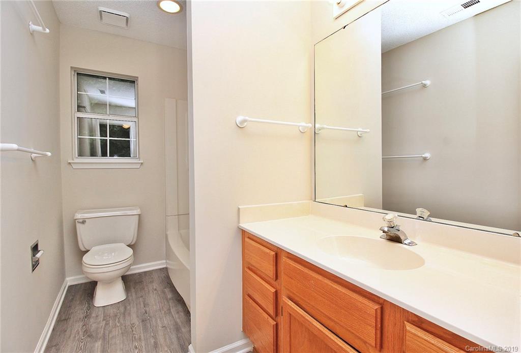 7031 Reedy Creek Road Charlotte, NC 28215 - Photo 24 of 35
