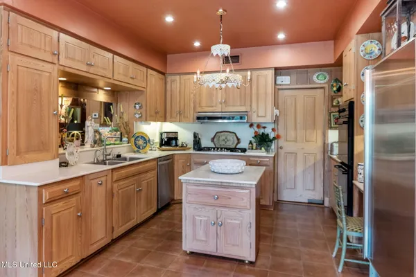 $895,000 | 3 Bingaman Lane, Natchez, MS 39120