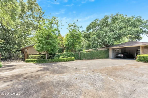 $895,000 | 3 Bingaman Lane, Natchez, MS 39120