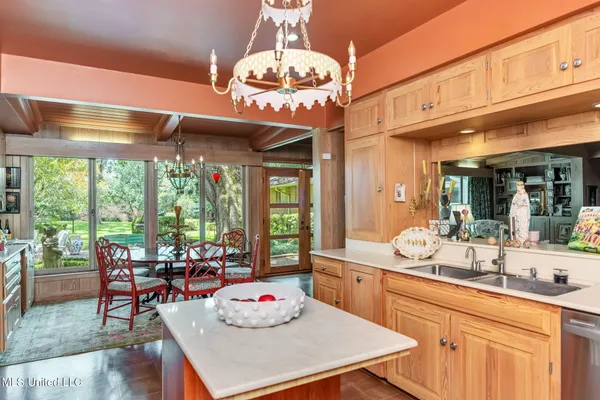 $895,000 | 3 Bingaman Lane, Natchez, MS 39120