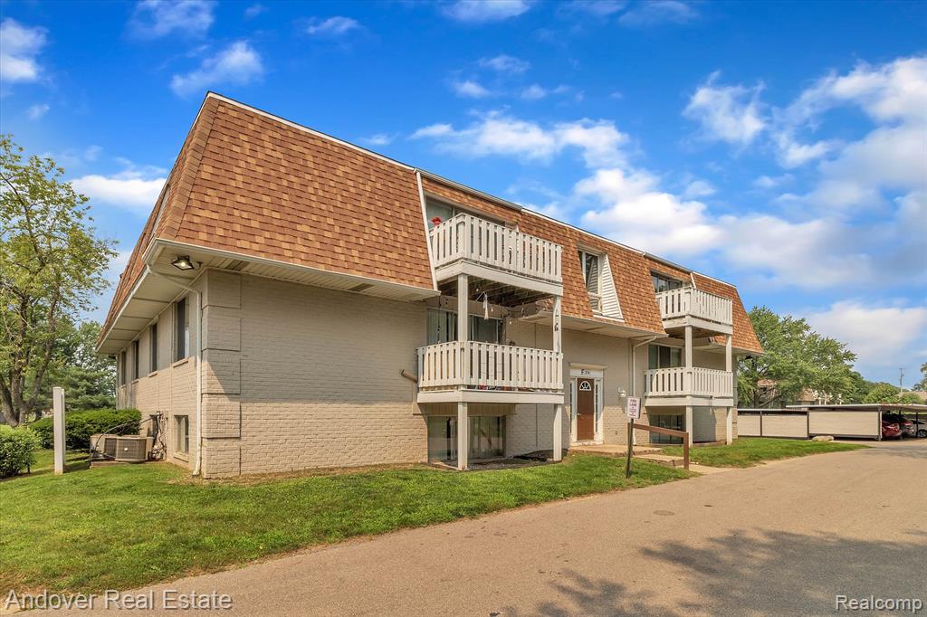 330 South Drake Road, Unit M08 Kalamazoo, MI 49009 - Photo 22 of 64