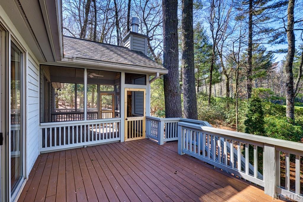 172 Rushing Spring Lane Sapphire, NC 28774 - Photo 10 of 24 Gallery Image 10