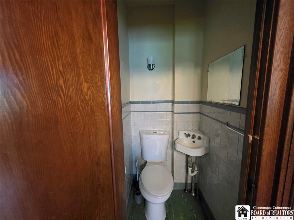145 Maple Street Jamestown, NY 14701 - Photo 15 of 32