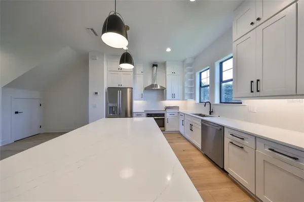 $5,895 | 4324 West Gray Street, Unit 2, Tampa, FL 33609