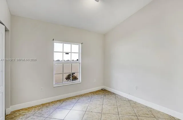 $2,600 | 4728 Clemens Street, Unit 4728, Lake Worth, FL 33463