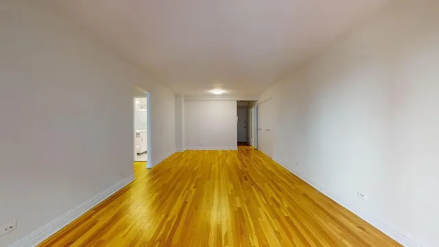 $7,850 | 305 West 13th Street, Unit 6B | West Village