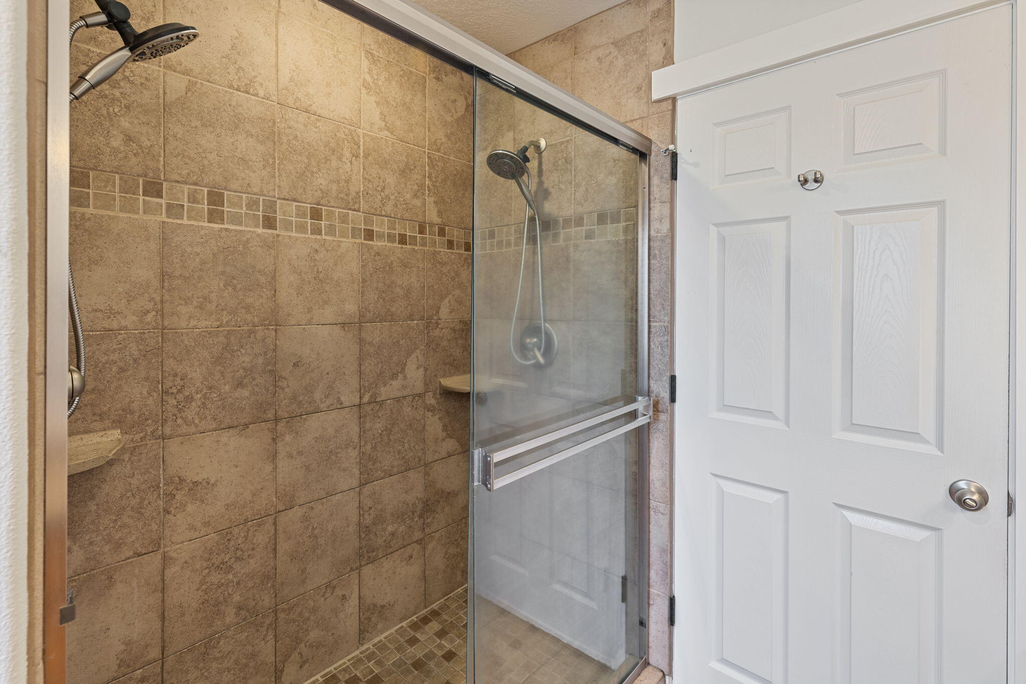 201 Southeast Yorktown Road Grants Pass, OR 97527 - Photo 25 of 43 23-web-or-mls-201-se-yorktown-rd