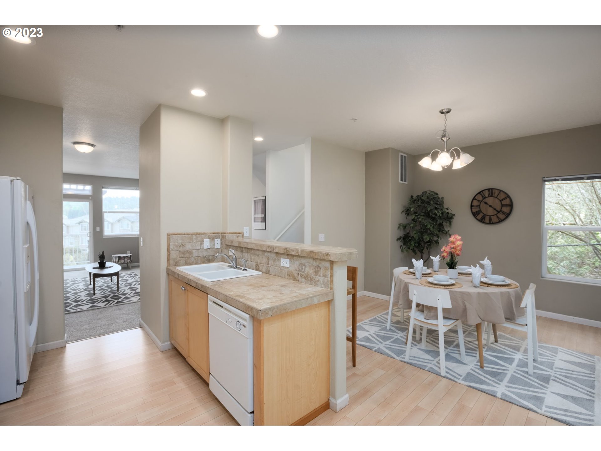 15430 Southwest Sparrow Loop, Unit 101 Beaverton, OR 97007 - Photo 11 of 26 Gallery Image 11