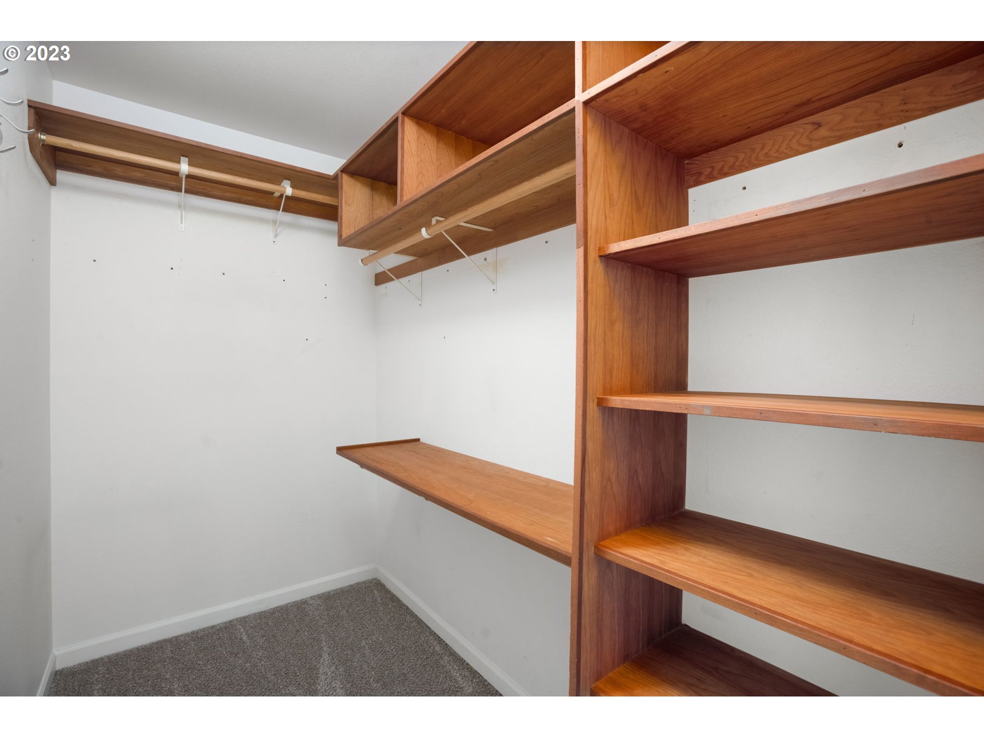 15430 Southwest Sparrow Loop, Unit 101 Beaverton, OR 97007 - Photo 20 of 26 Gallery Image 20
