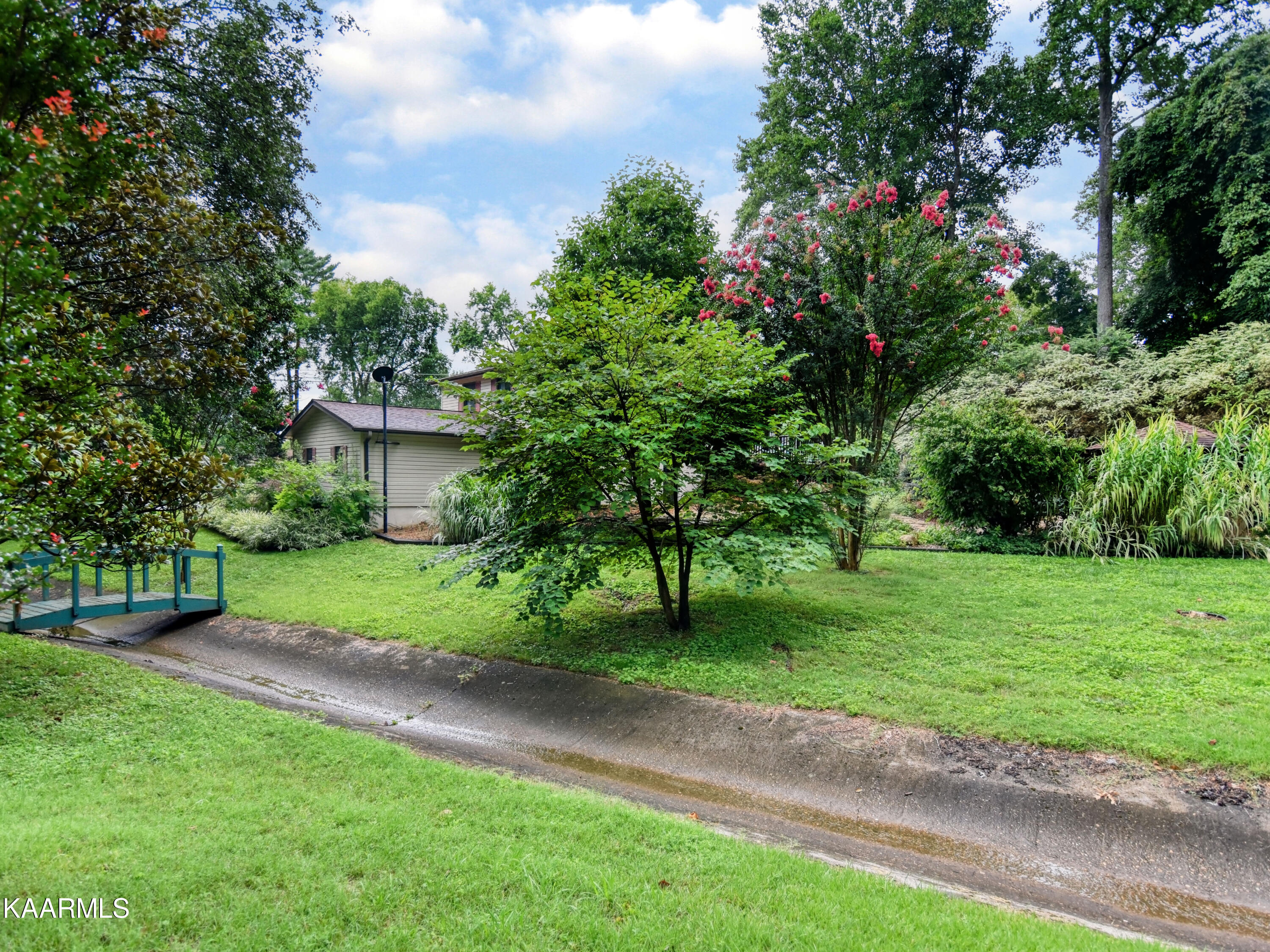 4433 Deerfield Road Knoxville, TN 37921 - Photo 31 of 32 4433 Deerfield 28
