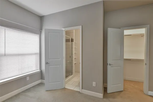a view of a partially built entryway