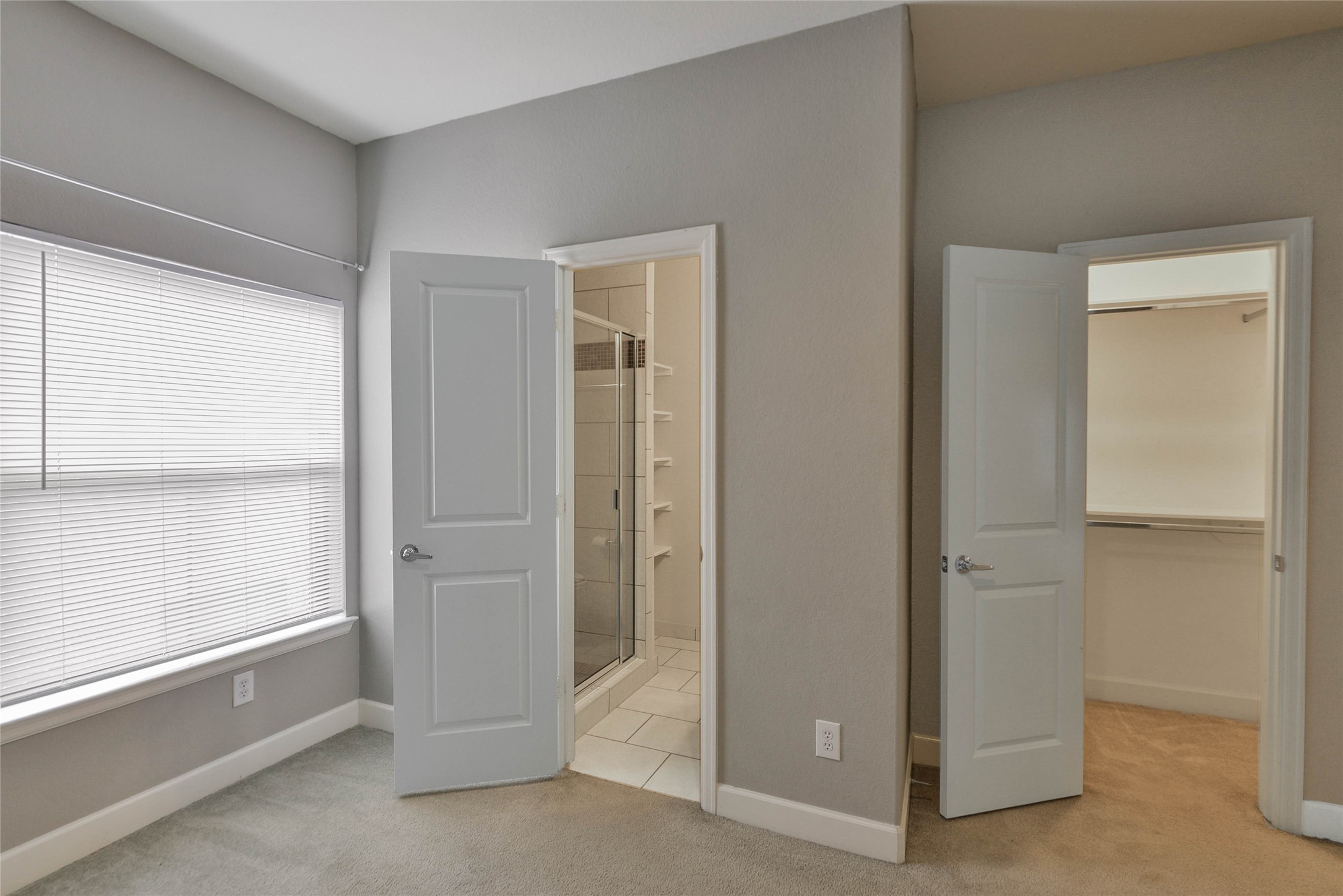 2904 Chenevert Street, Unit M Houston, TX 77004 - Photo 13 of 15 a view of an empty room and window
