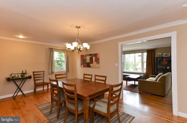 6517 29th Street North Arlington, VA 22213 - Photo 24 of 29 Dining Room