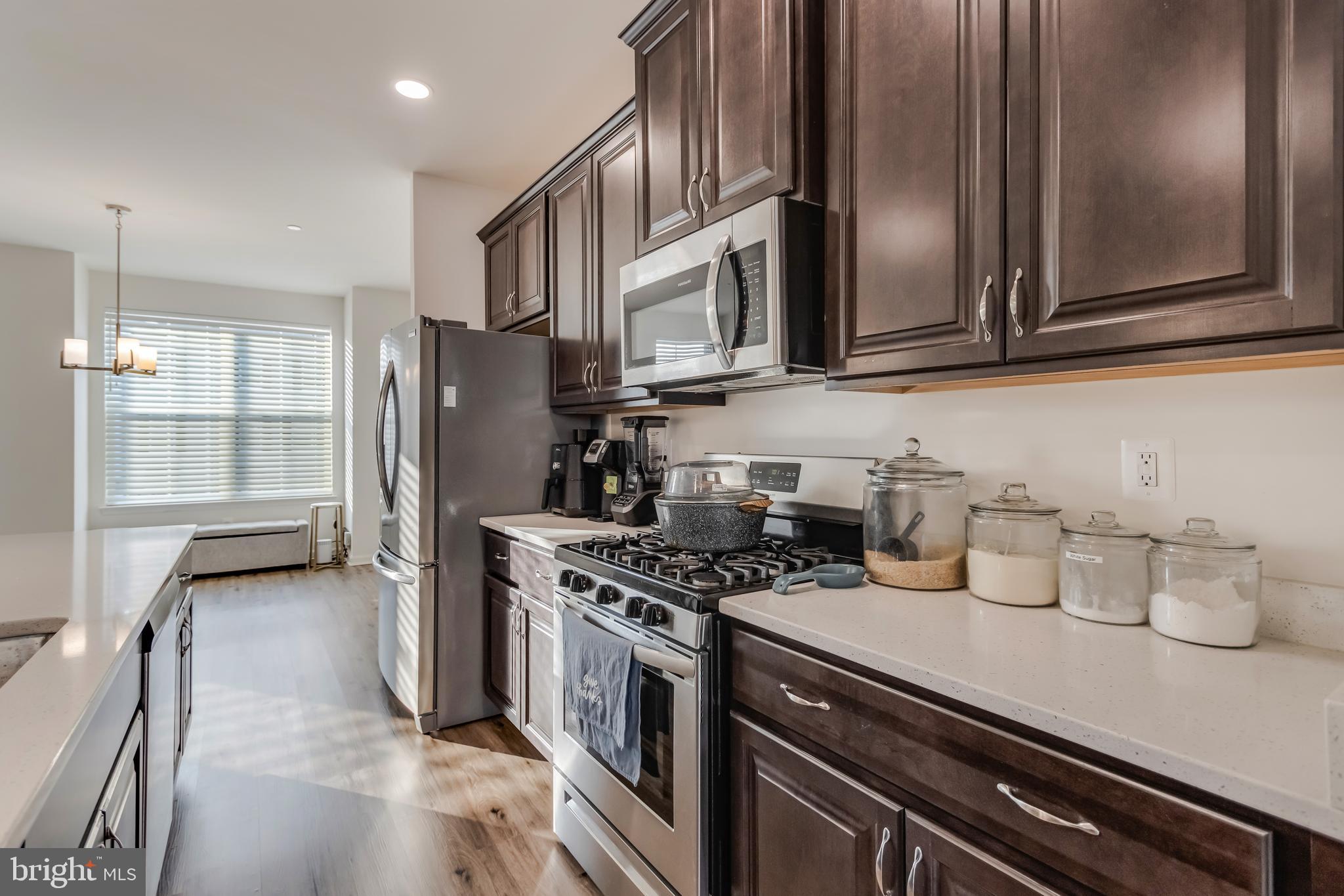 1433 Hudson View Road Essex, MD 21221 - Photo 4 of 48