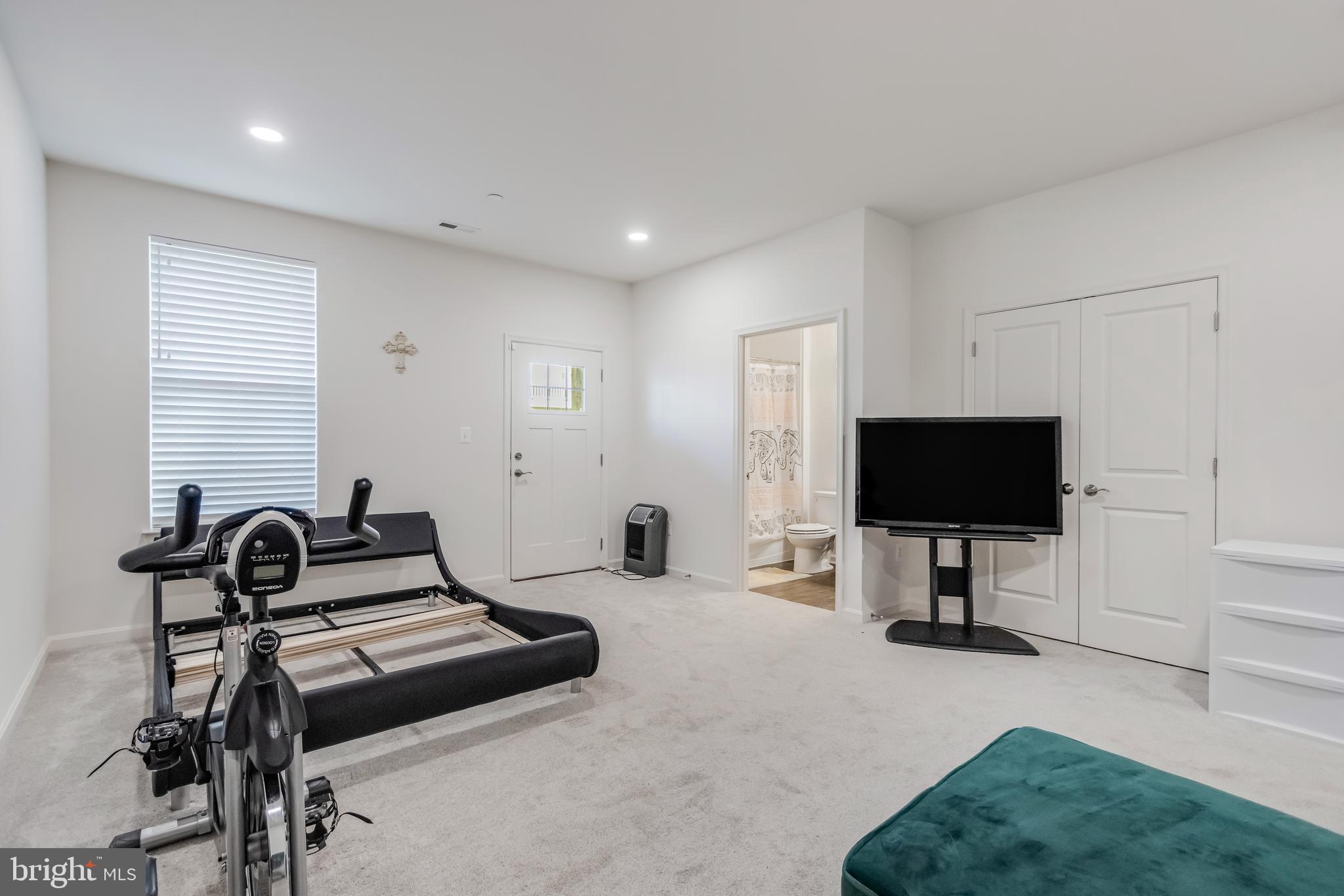 1433 Hudson View Road Essex, MD 21221 - Photo 41 of 48
