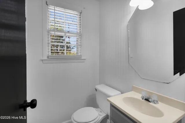 $1,700 | 817 Edgewood Drive, Jacksonville, NC 28540