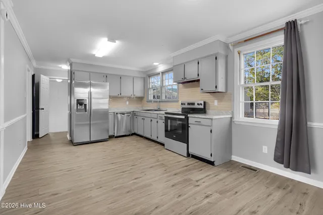 $1,700 | 817 Edgewood Drive, Jacksonville, NC 28540