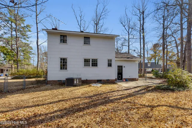 $1,700 | 817 Edgewood Drive, Jacksonville, NC 28540
