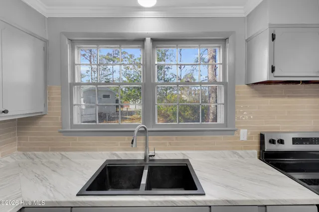 $1,700 | 817 Edgewood Drive, Jacksonville, NC 28540