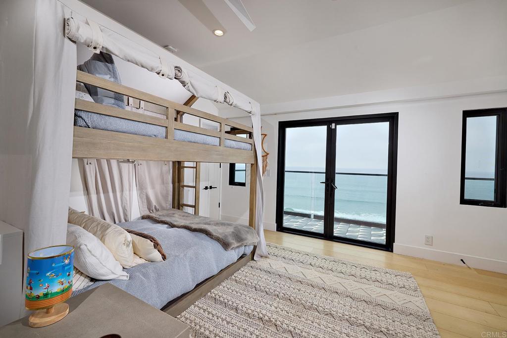 1472 Neptune Avenue Encinitas, CA 92024 - Photo 18 of 33