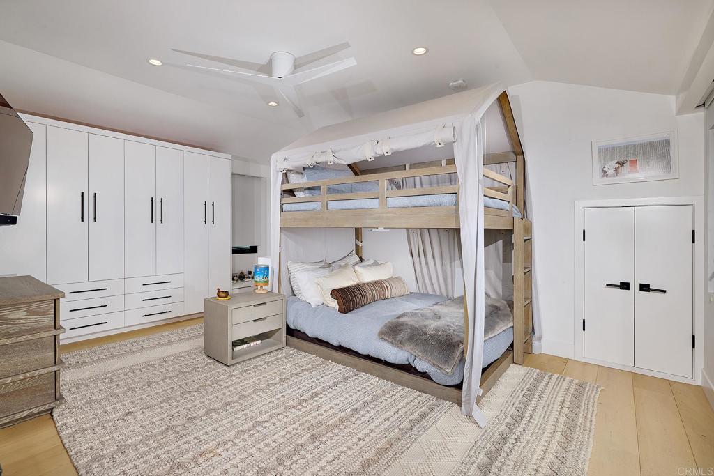 1472 Neptune Avenue Encinitas, CA 92024 - Photo 19 of 33