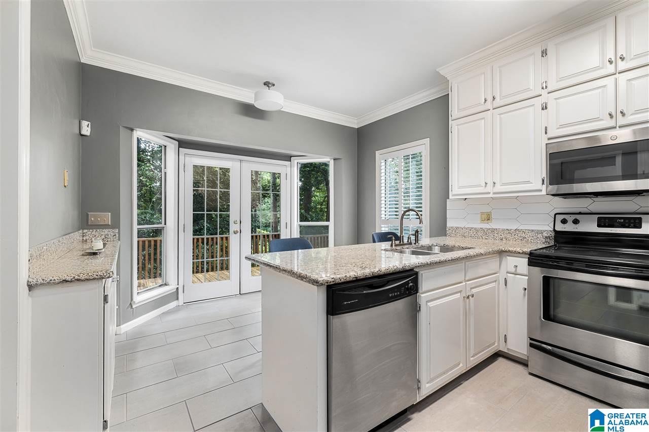 1807 Saulter Road Birmingham, AL 35209 - Photo 10 of 29