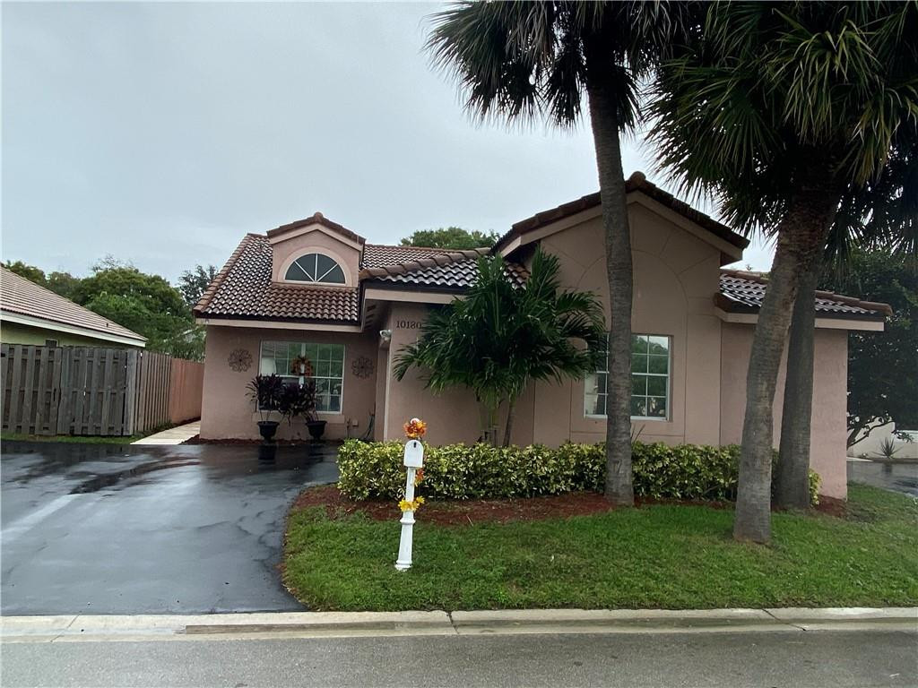10180 Fanfare Drive Boca Raton, FL 33428 - Photo 3 of 33 Photo 3