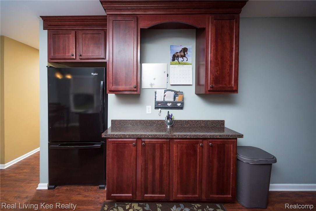 5191 Middleboro Road Grand Blanc, MI 48439 - Photo 11 of 37 MK7_2605.jpg