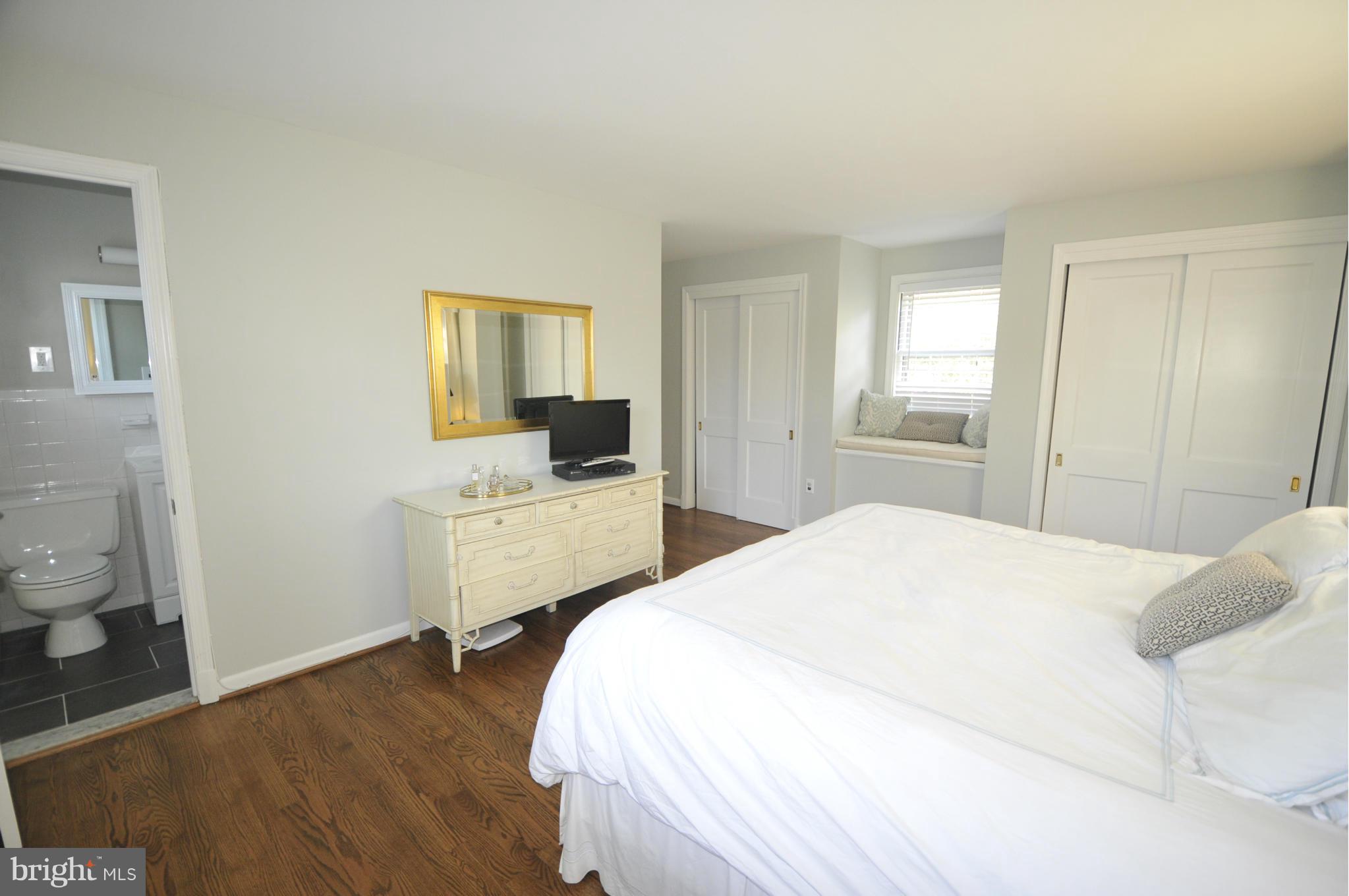 501 Sussex Road Towson, MD 21286 - Photo 18 of 30 Bedroom (Master)