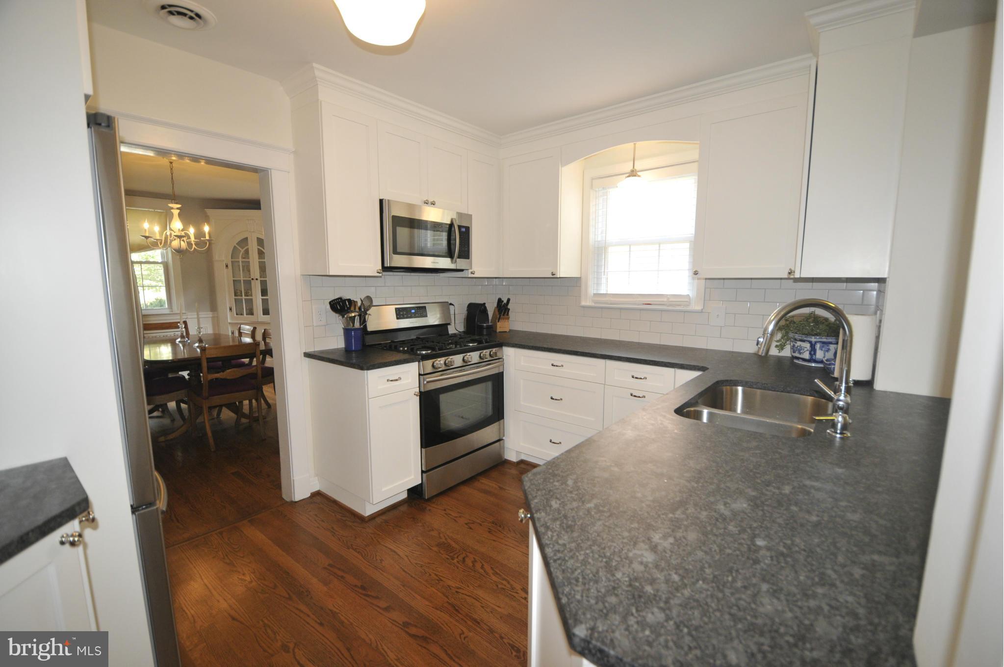 501 Sussex Road Towson, MD 21286 - Photo 8 of 30 Kitchen