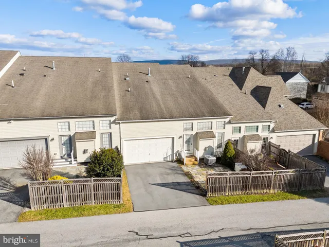 $550,000 | 27 Beallair Square Drive, Charles Town, WV 25414