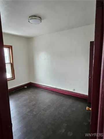 $1,350 | 1037 Walden Avenue, Unit 3, Cheektowaga, NY 14211