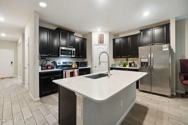 $350,000 | 10199 Powell Creek Court, Jacksonville, FL 32222