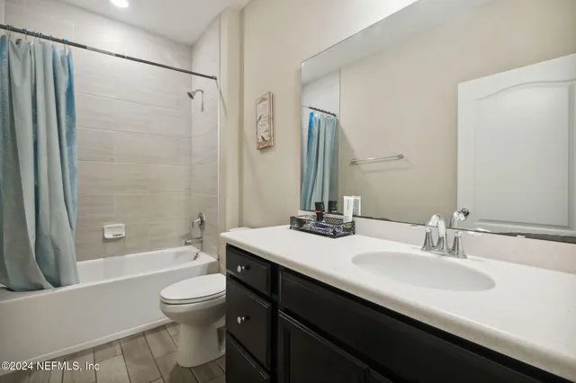 $350,000 | 10199 Powell Creek Court, Jacksonville, FL 32222