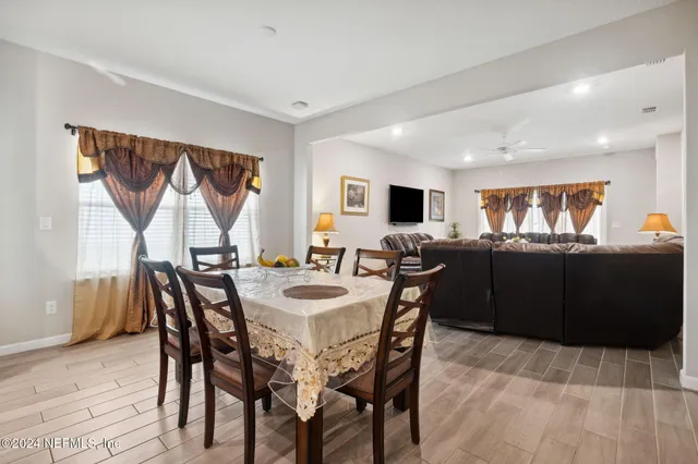 $350,000 | 10199 Powell Creek Court, Jacksonville, FL 32222