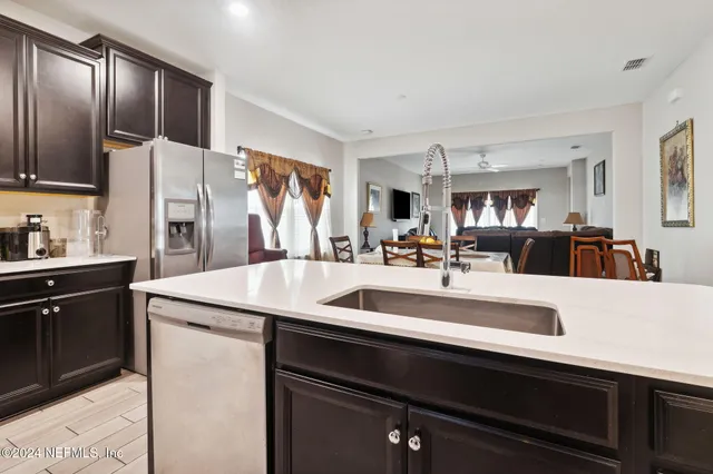 $350,000 | 10199 Powell Creek Court, Jacksonville, FL 32222