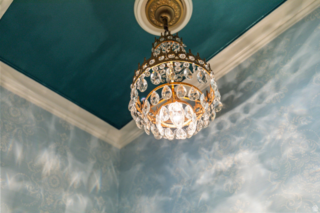 390 North 100 West Monroe, UT 84754 - Photo 101 of 167 Detailed view of crown molding
