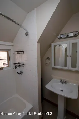 $1,850 | 1545 Leeds Athens Road, Catskill, NY 12414