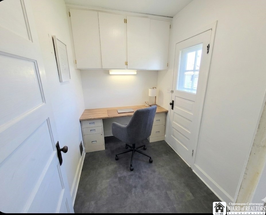 80 Myrtle Street Jamestown, NY 14701 - Photo 18 of 25 vs