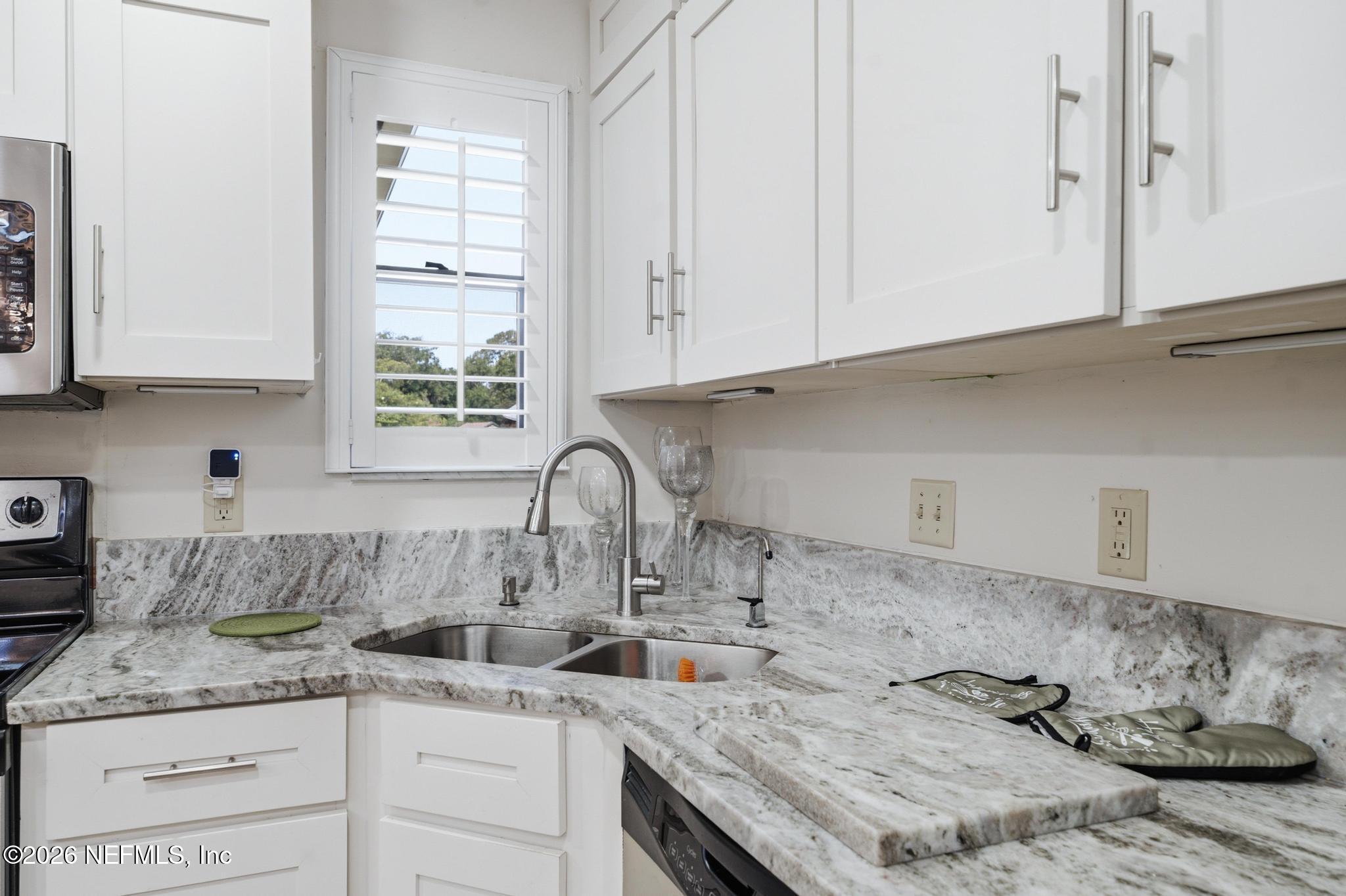 5404 Spring Brook Road Jacksonville, FL 32277 - Photo 6 of 25 PBD02958