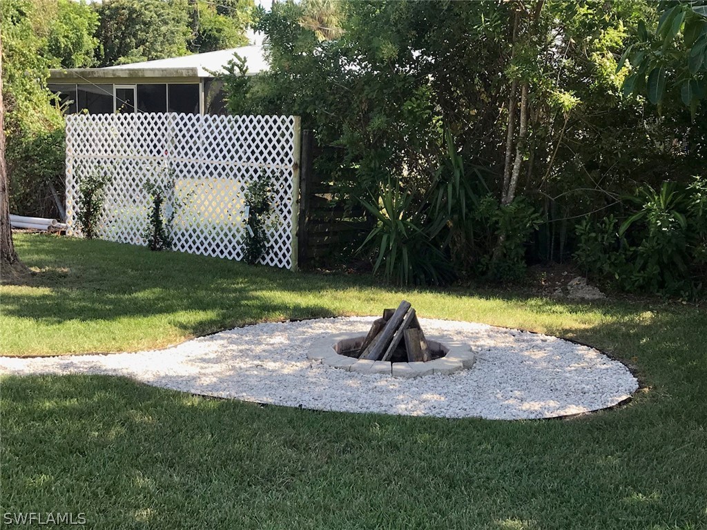 9168 Pomelo Road East Fort Myers, FL 33967 - Photo 19 of 34 Gallery Image 19