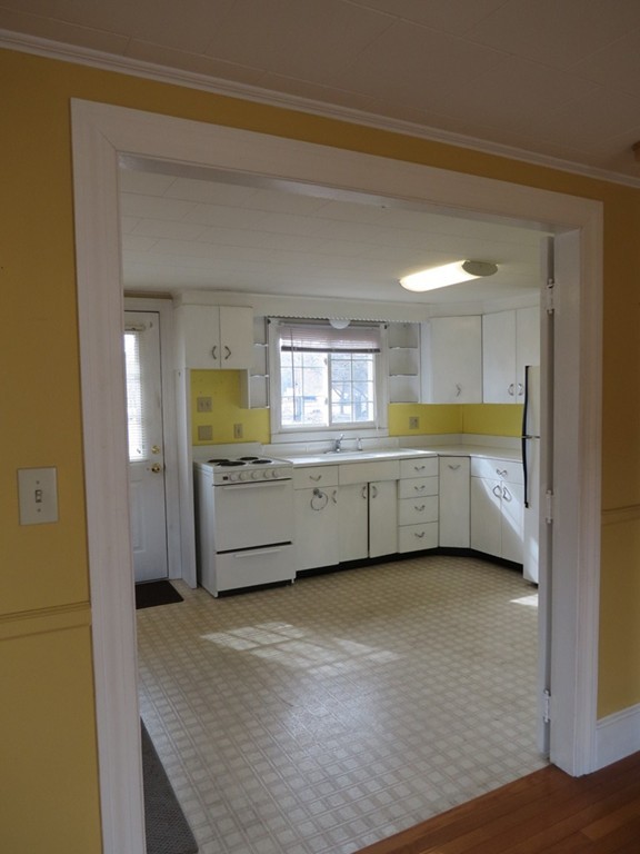 30 Harvard Road Shirley, MA 01464 - Photo 22 of 28 a view of an empty room with a window