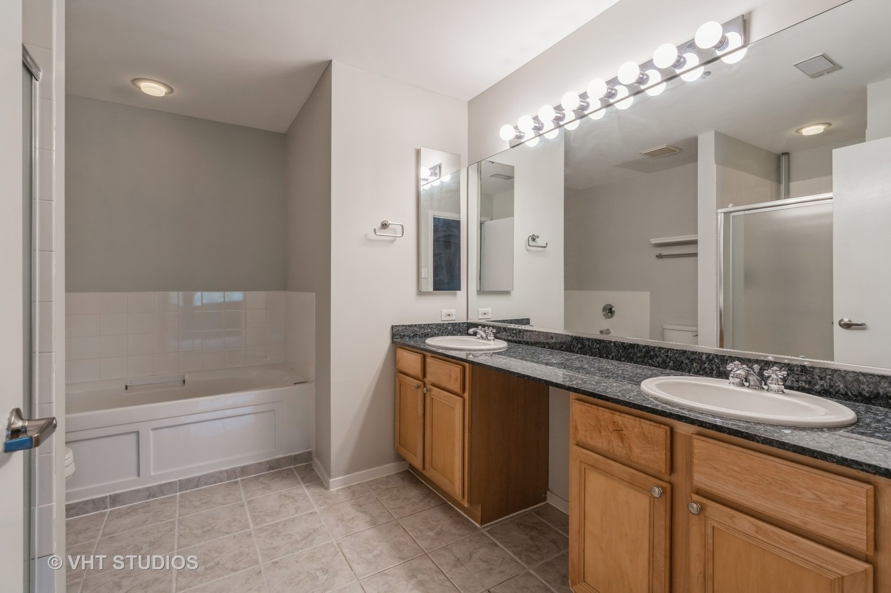 14 North Sangamon Street, Unit 401 Chicago, IL 60607 - Photo 8 of 13
