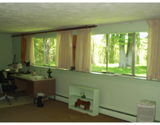 47 Jeffrey Road Wayland, MA 01778 - Photo 7 of 9
