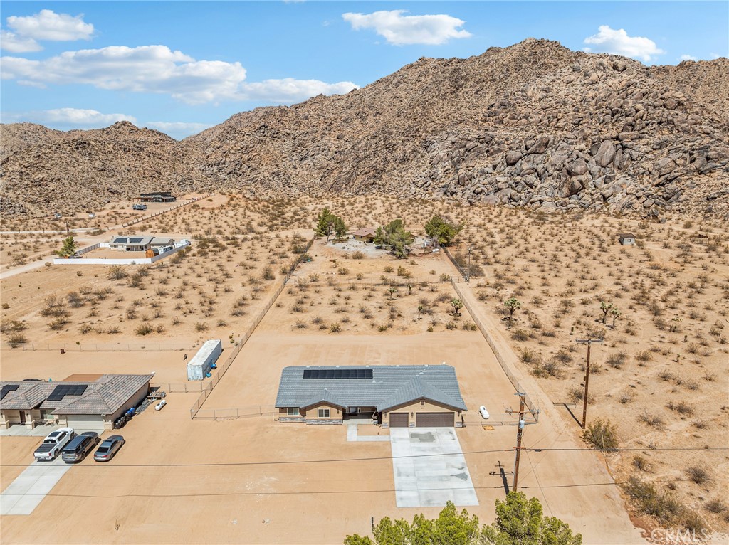 24162 Shoshone Road Apple Valley, CA 92307 - Photo 36 of 38 Beautiful quiet setting with a mountain back drop