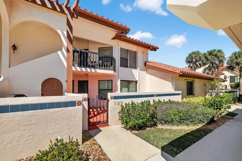$239,500 | 6060 Southeast Martinique Drive, Unit 103, Stuart, FL 34997