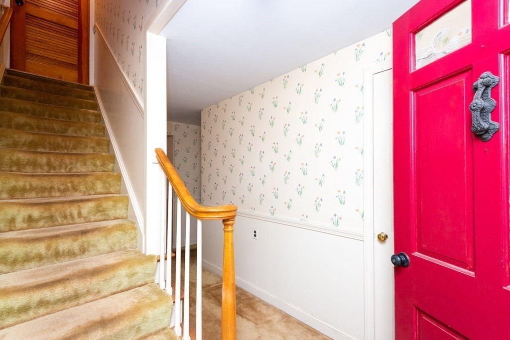 146 Linebrook Road Ipswich, MA 01938 - Photo 4 of 41 Gallery Image 4
